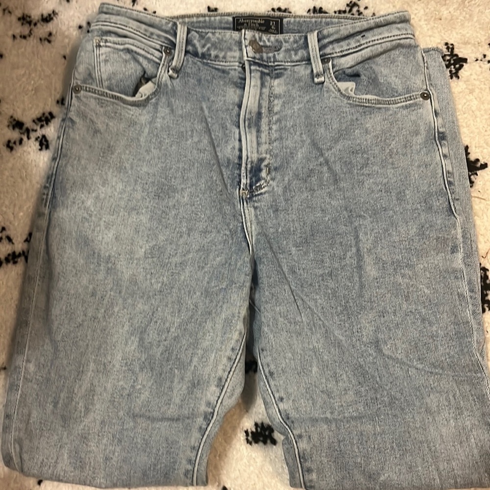 Abercrombie Simone high rise ankle Jean